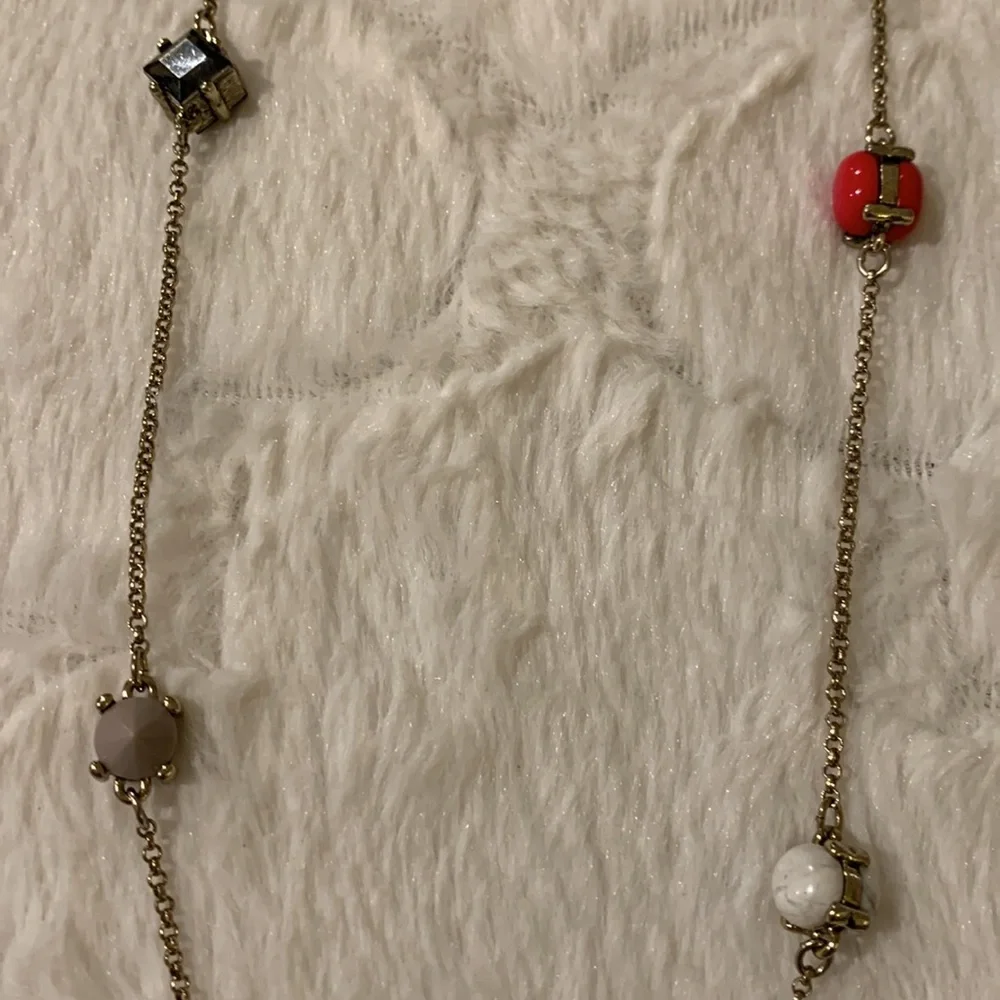 2‎ necklace’s with some beads.Gold tone and silver tone